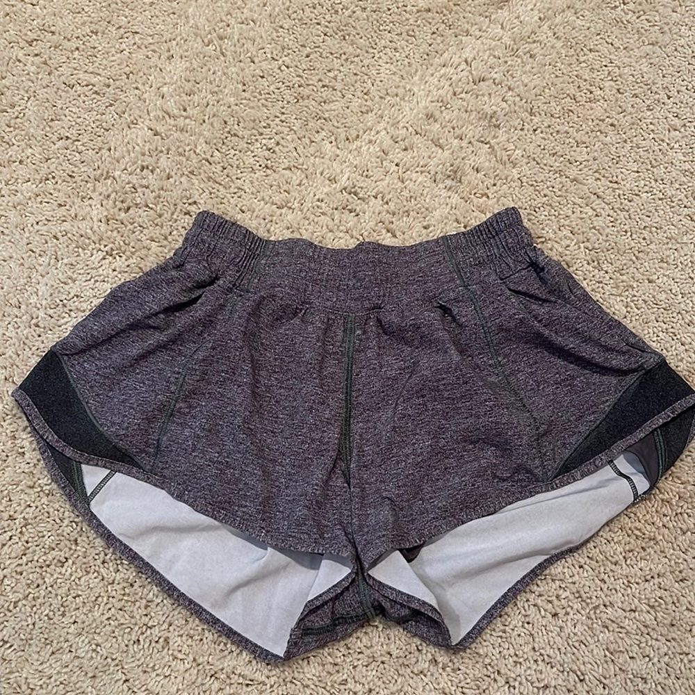 Lululemon shorts size 4